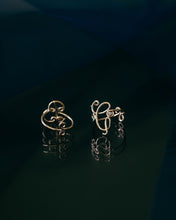 Load image into Gallery viewer, Wire Initial Ring